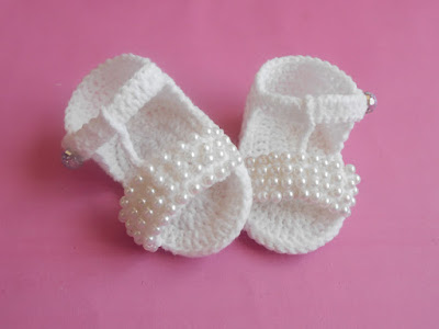 Read this article: Sandalias de Crochet para Bebés con Cuentas