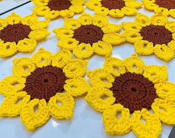 Read this article: Posavasos de Girasol en Crochet