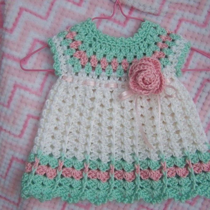 Vestido de Crochet para Bebés